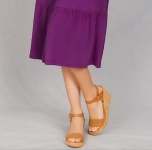 Nine West Strappy Wedges, Womens Sz 10 Honey Brown Tan Platform Sandals